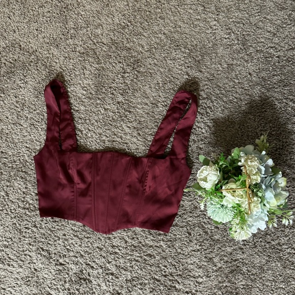 Oh Polly Women’s Corset crop Top in burgundy. Worn once. US 6. - Picture 2 of 4